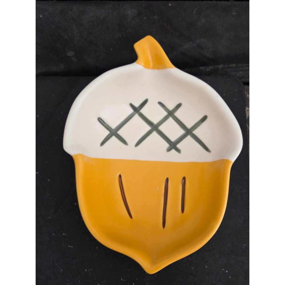 Hallmark Ceramic Acorn Trinket Dish Yellow Cream Fall Autumn Decor Spoon Rest